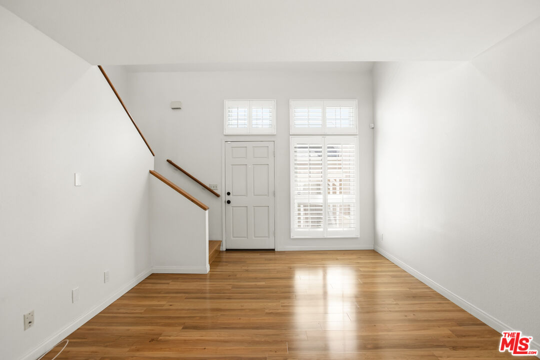 249 Alpine Street, Unit 56 Pasadena, CA 91106 - Photo 5 of 27