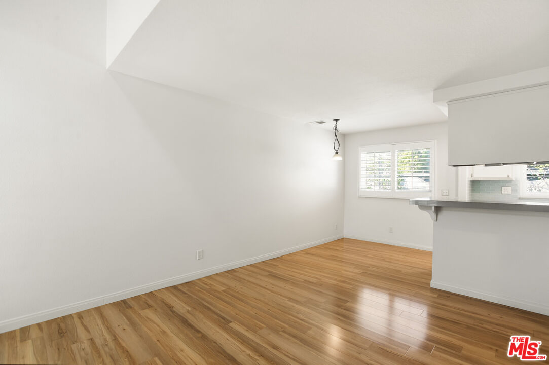 249 Alpine Street, Unit 56 Pasadena, CA 91106 - Photo 6 of 27