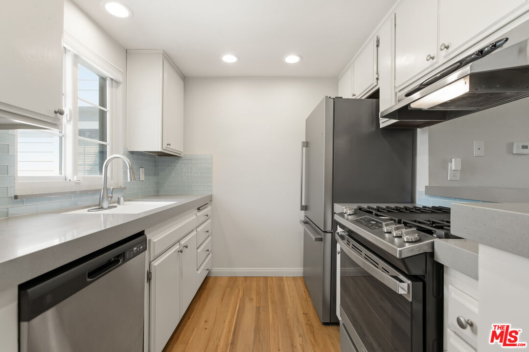 249 Alpine Street, Unit 56 Pasadena, CA 91106 - Photo 9 of 27