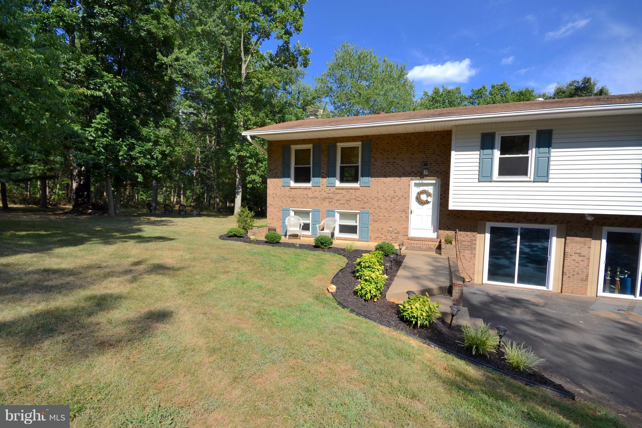 7031 Kelly Road Warrenton, VA 20187 - Photo 1 of 30 Exterior (Front)