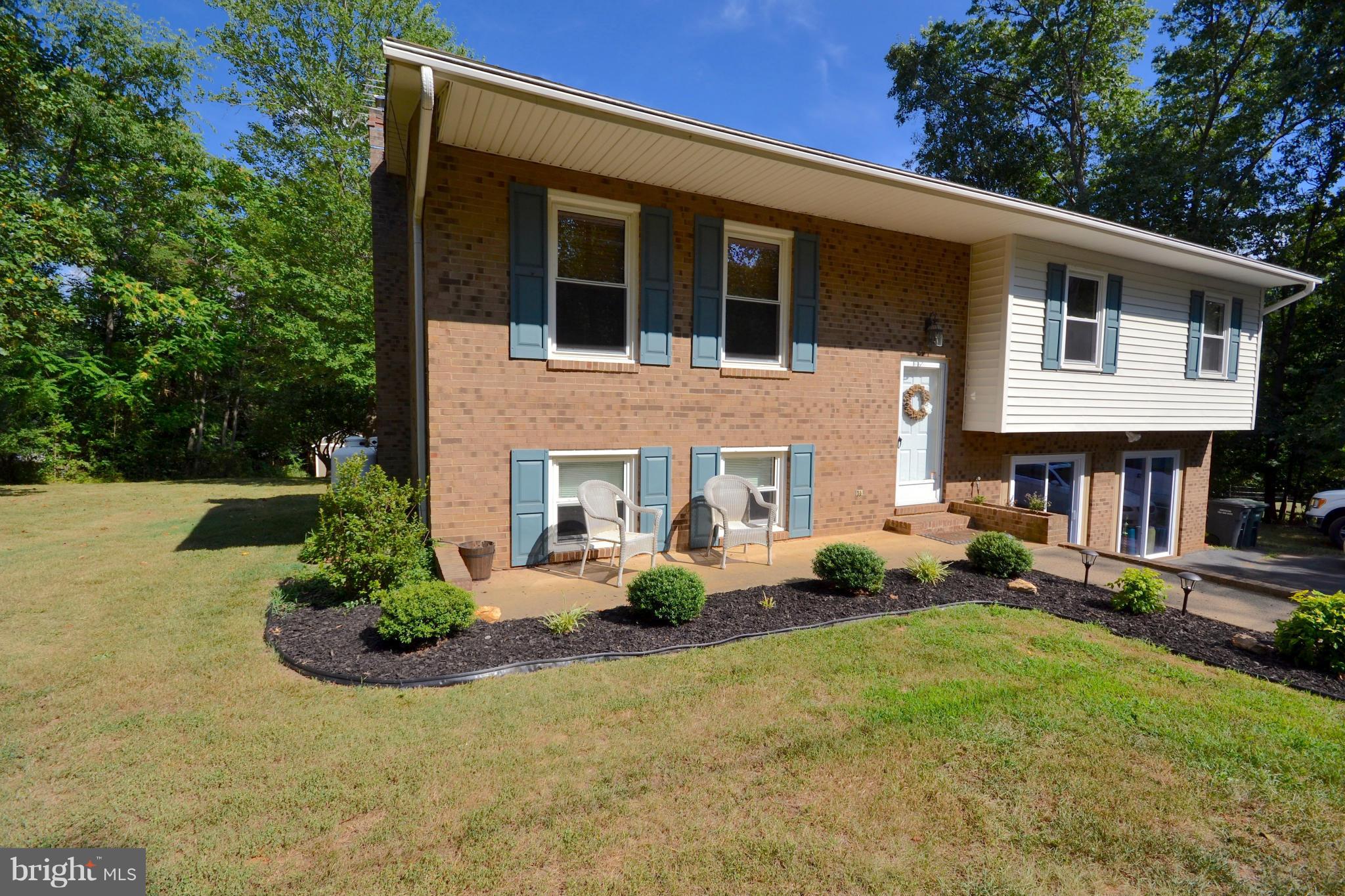 7031 Kelly Road Warrenton, VA 20187 - Photo 2 of 30 Exterior (Front)