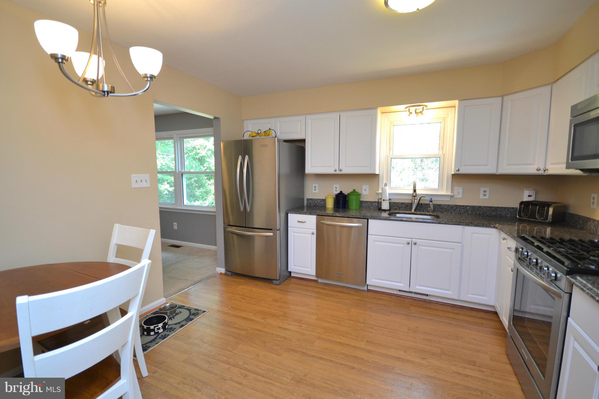 7031 Kelly Road Warrenton, VA 20187 - Photo 11 of 30 Kitchen