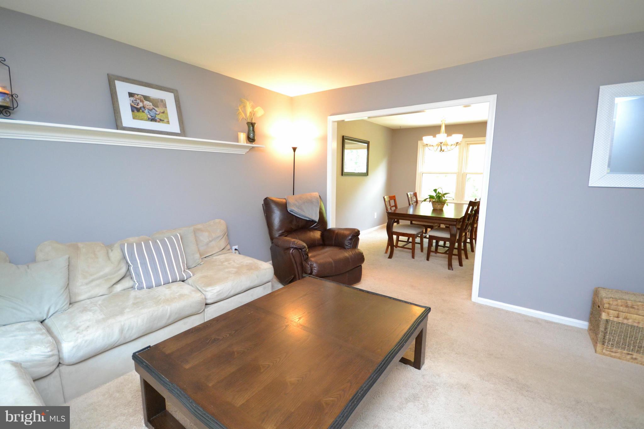 7031 Kelly Road Warrenton, VA 20187 - Photo 7 of 30 Living Room