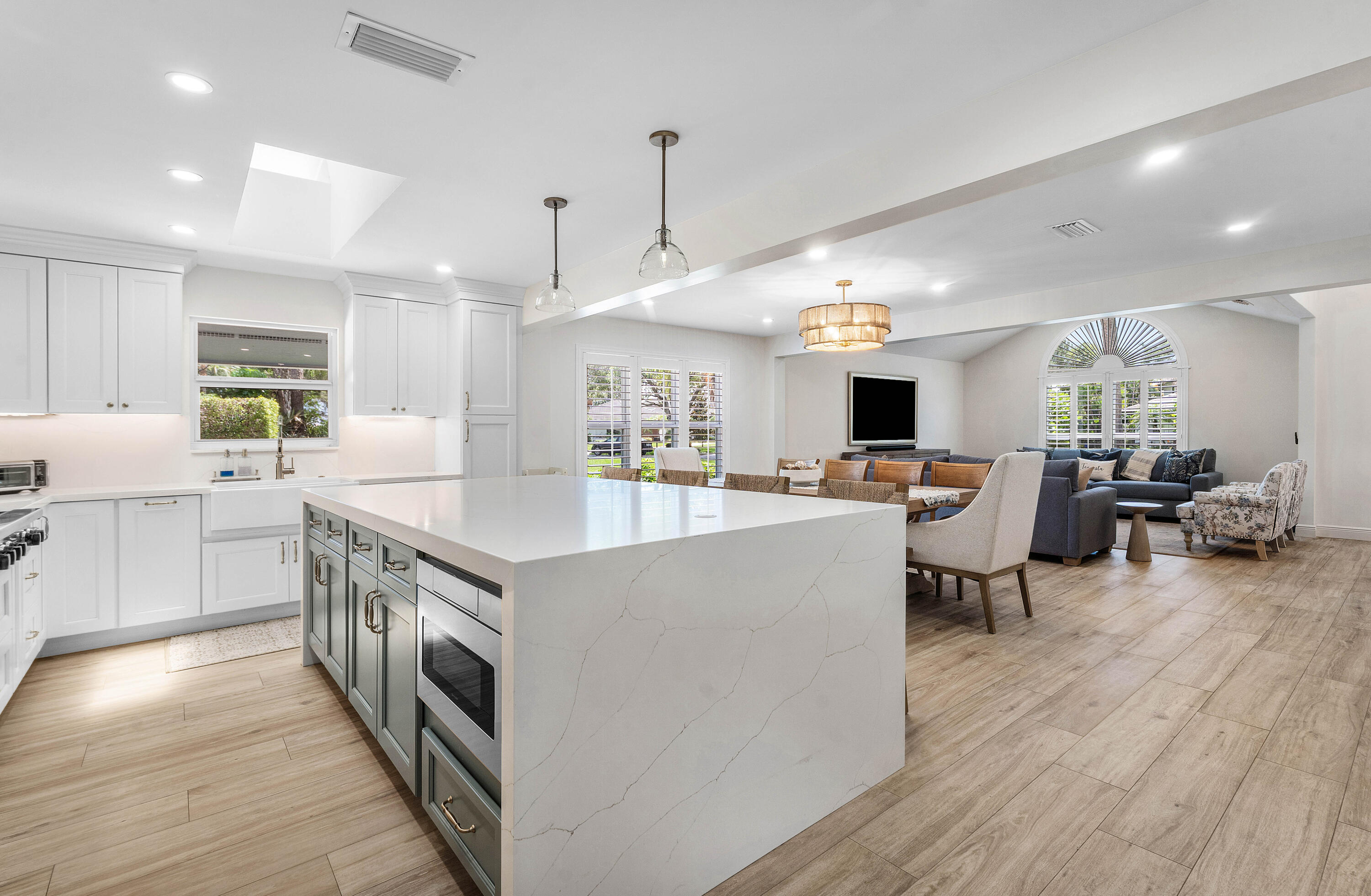 18770 Southeast River Ridge Road Jupiter, FL 33469 - Photo 6 of 34 Kitchen