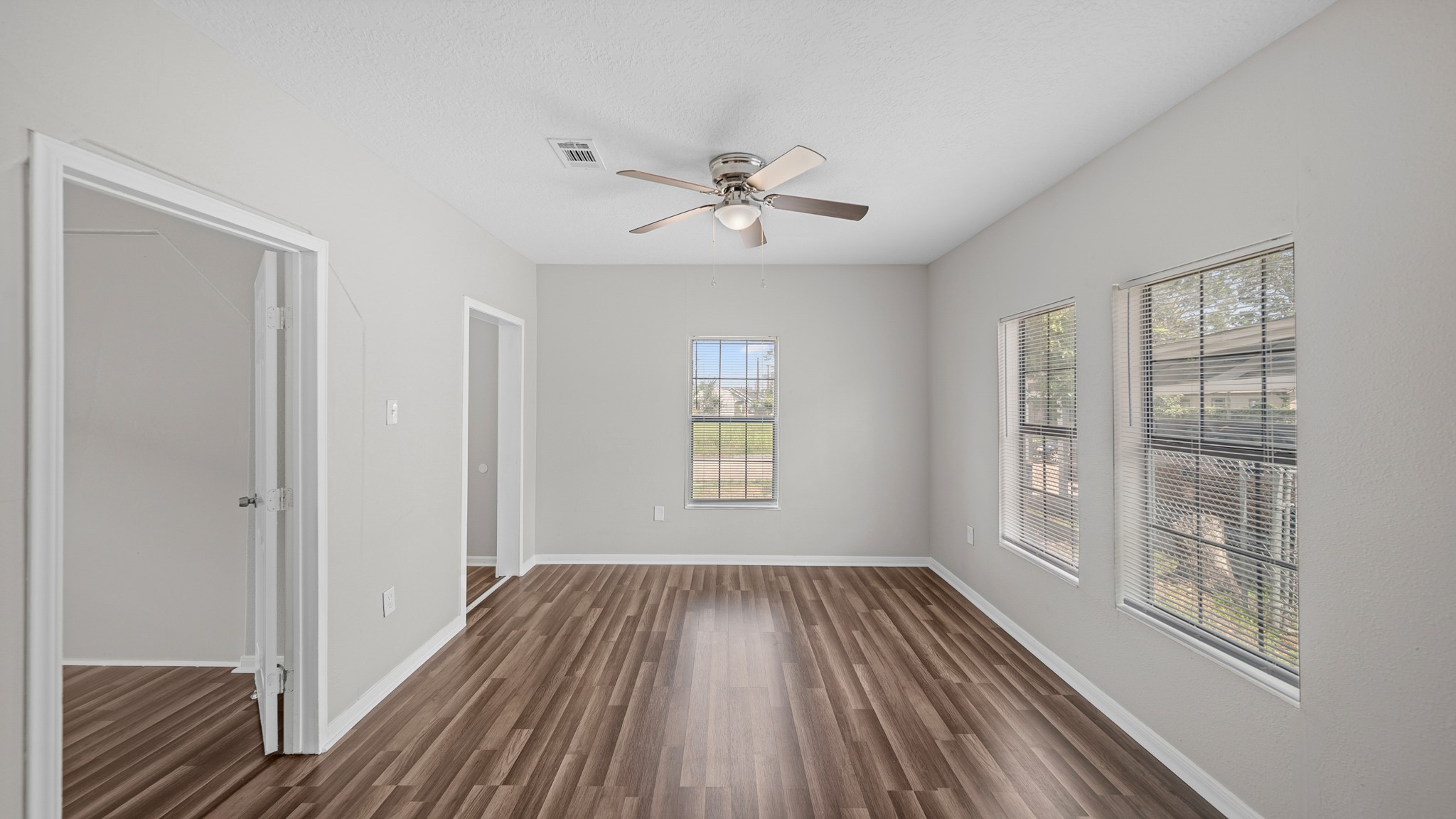 1322 Magnolia Street Baytown, TX 77520 - Photo 8 of 26