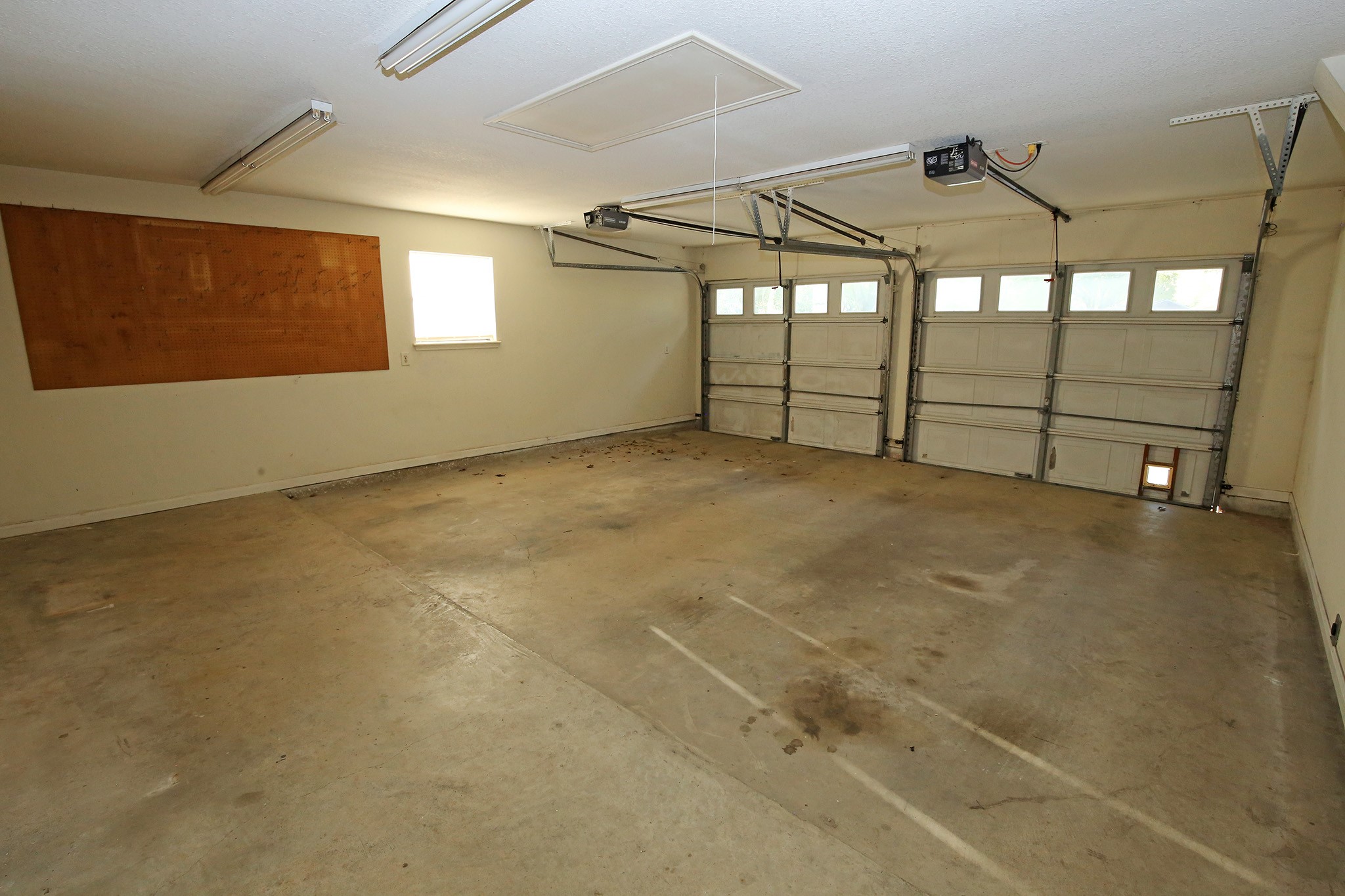 12002 10th Street Santa Fe, TX 77510 - Photo 25 of 35 2 Car Garage