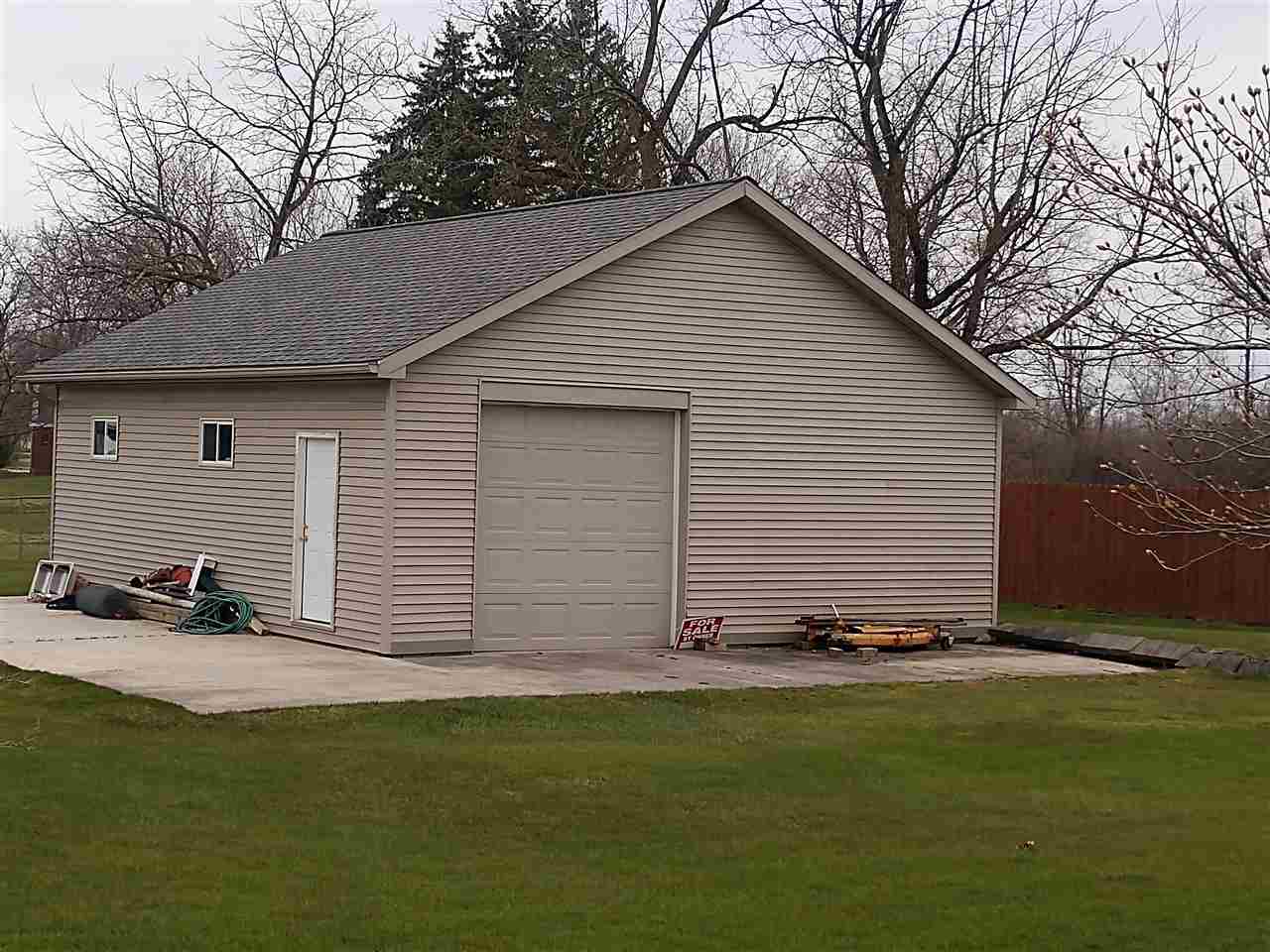 2503 West Ray Road Fenton, MI 48430 - Photo 5 of 18 50009934-4.JPG