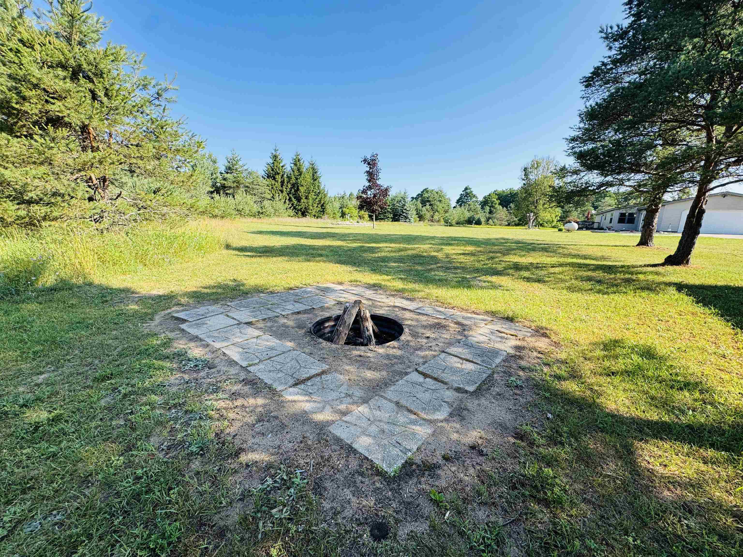 8405 North 9 Road Mesick, MI 49668 - Photo 44 of 81