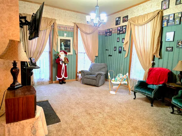 $360,000 | 408 East Diamond Street, Kendallville, IN 46755