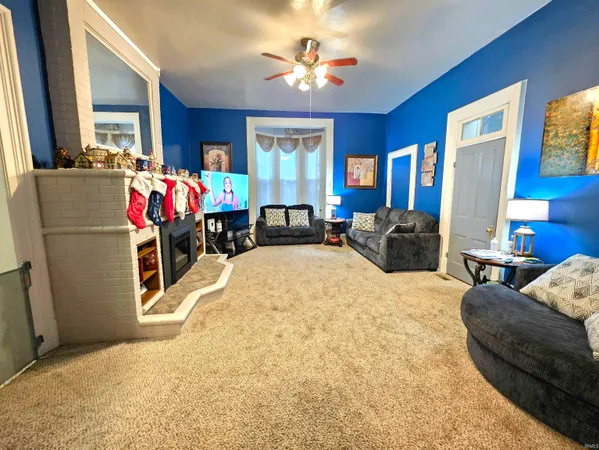 $360,000 | 408 East Diamond Street, Kendallville, IN 46755