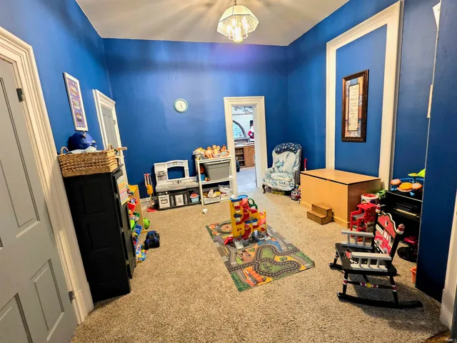 $399,900 | 408 East Diamond Street, Kendallville, IN 46755