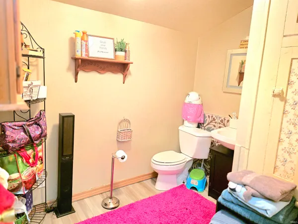 $360,000 | 408 East Diamond Street, Kendallville, IN 46755