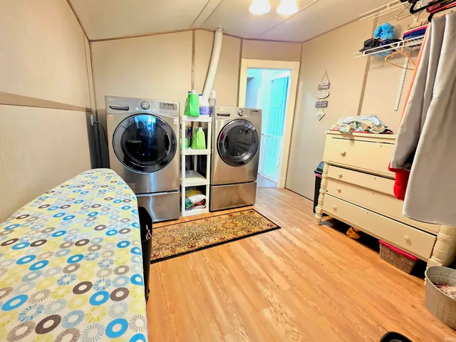 $399,900 | 408 East Diamond Street, Kendallville, IN 46755