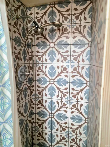 $399,900 | 408 East Diamond Street, Kendallville, IN 46755