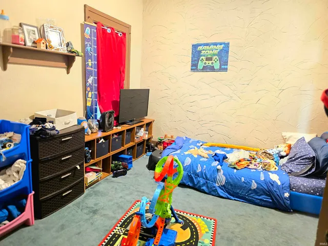 $399,900 | 408 East Diamond Street, Kendallville, IN 46755