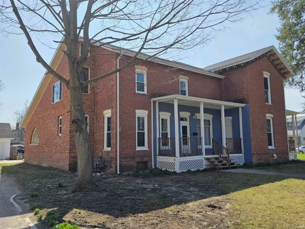 $360,000 | 408 East Diamond Street, Kendallville, IN 46755