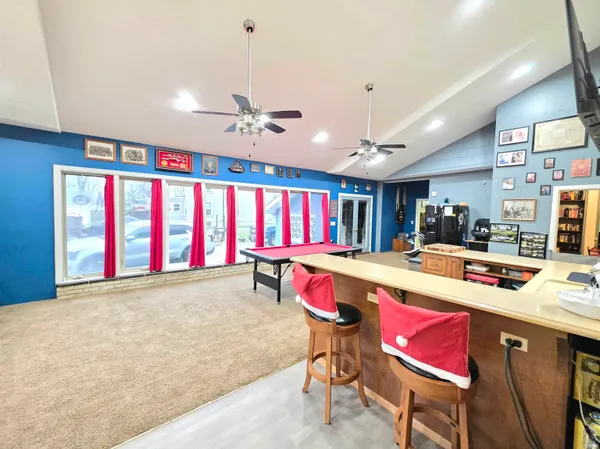 $360,000 | 408 East Diamond Street, Kendallville, IN 46755