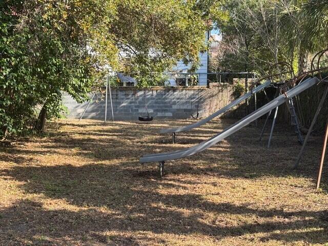 34 Pitt Street Charleston, SC 29401 - Photo 4 of 5 4