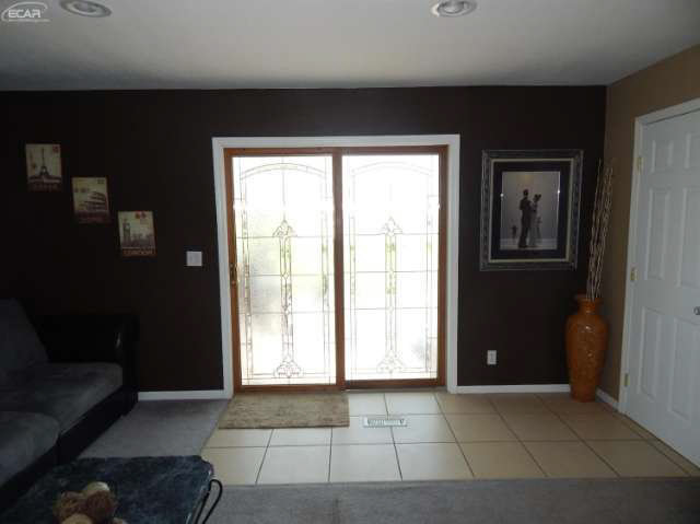 5022 Deland Road Flushing, MI 48433 - Photo 12 of 36 21139312-11.JPG