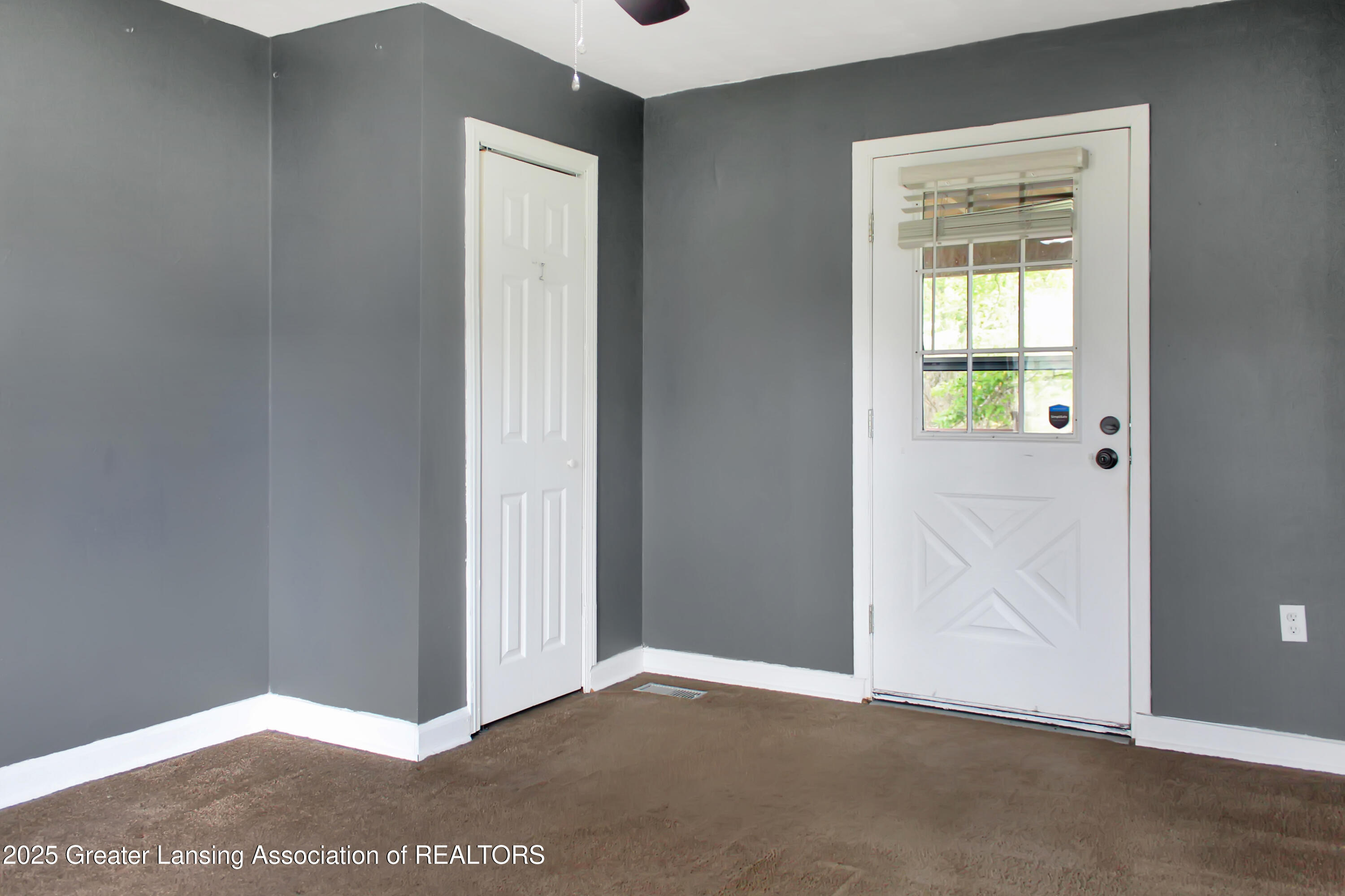 7752 Coon Hill Road Munith, MI 49259 - Photo 15 of 27 Primary Bedroom
