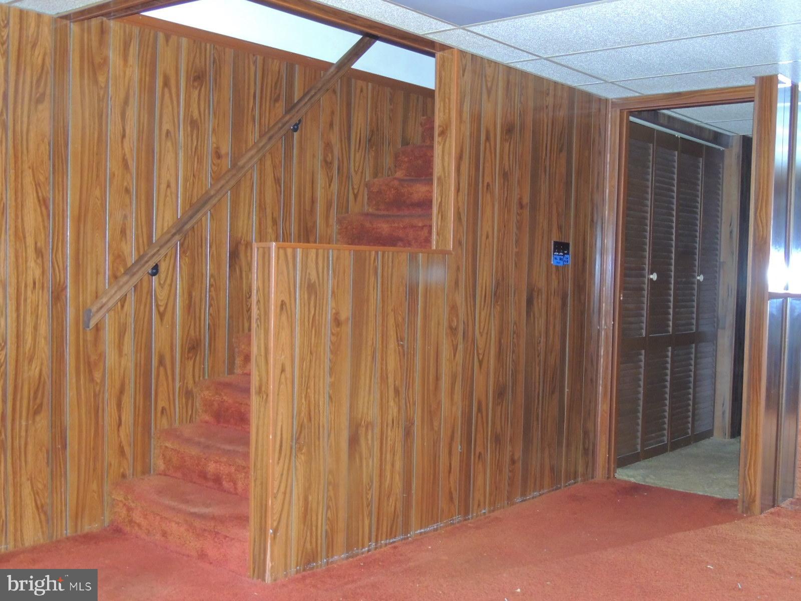 2215 Graythorn Road Baltimore, MD 21220 - Photo 18 of 27 PANELED LOWER LEVEL