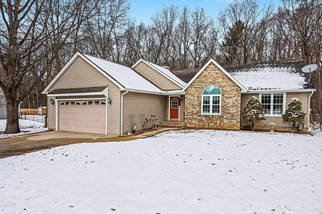 $329,900 | 32282 Pinedale Lane, Gobles, MI 49055