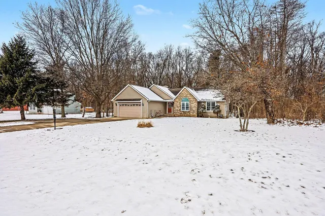 $329,900 | 32282 Pinedale Lane, Gobles, MI 49055