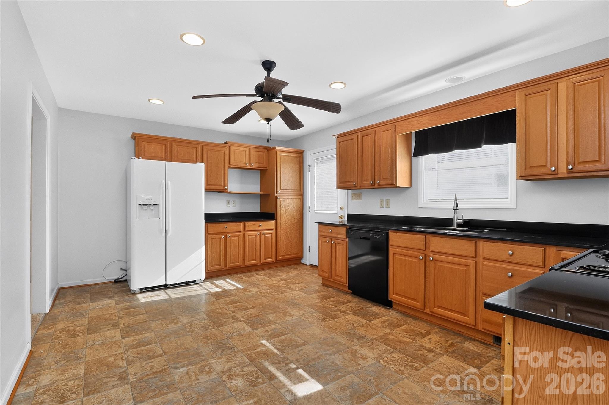 221 South Potter Road Lancaster, SC 29720 - Photo 6 of 18