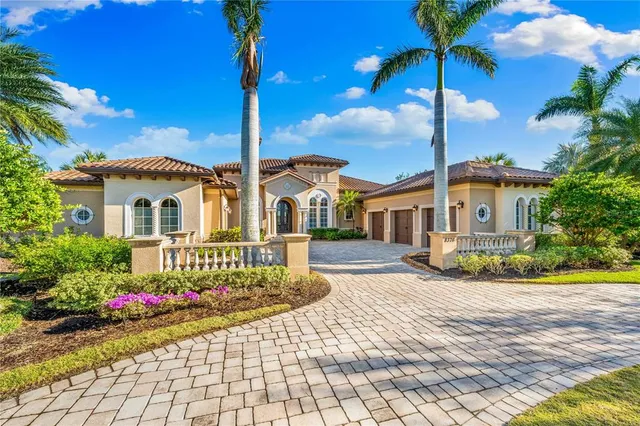 $3,990,000 | 8376 Catamaran Circle, Lakewood Ranch, FL 34202