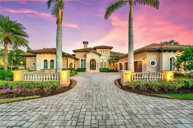 $3,990,000 | 8376 Catamaran Circle, Lakewood Ranch, FL 34202