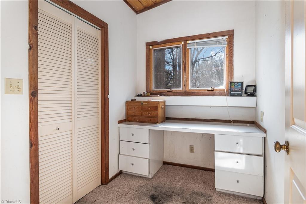 3305 Pine Valley Road High Point, NC 27265 - Photo 19 of 28