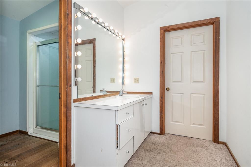 3305 Pine Valley Road High Point, NC 27265 - Photo 20 of 28