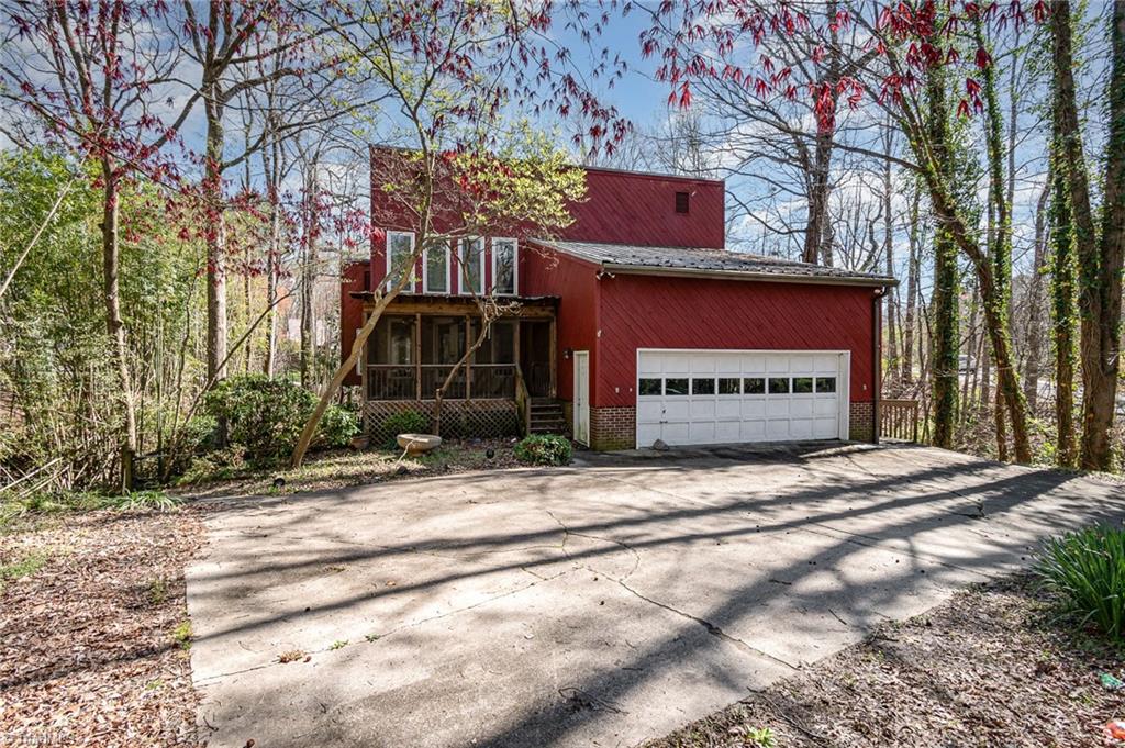 3305 Pine Valley Road High Point, NC 27265 - Photo 3 of 28