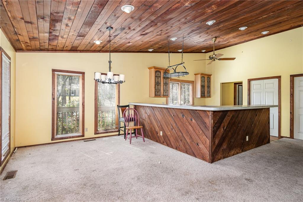 3305 Pine Valley Road High Point, NC 27265 - Photo 4 of 28