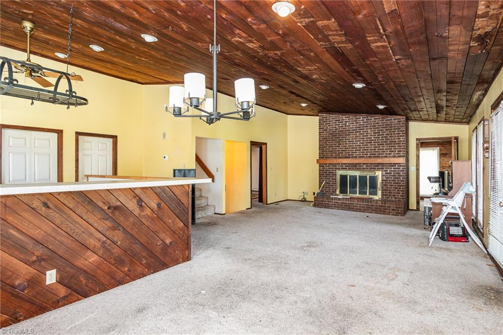 3305 Pine Valley Road High Point, NC 27265 - Photo 5 of 28