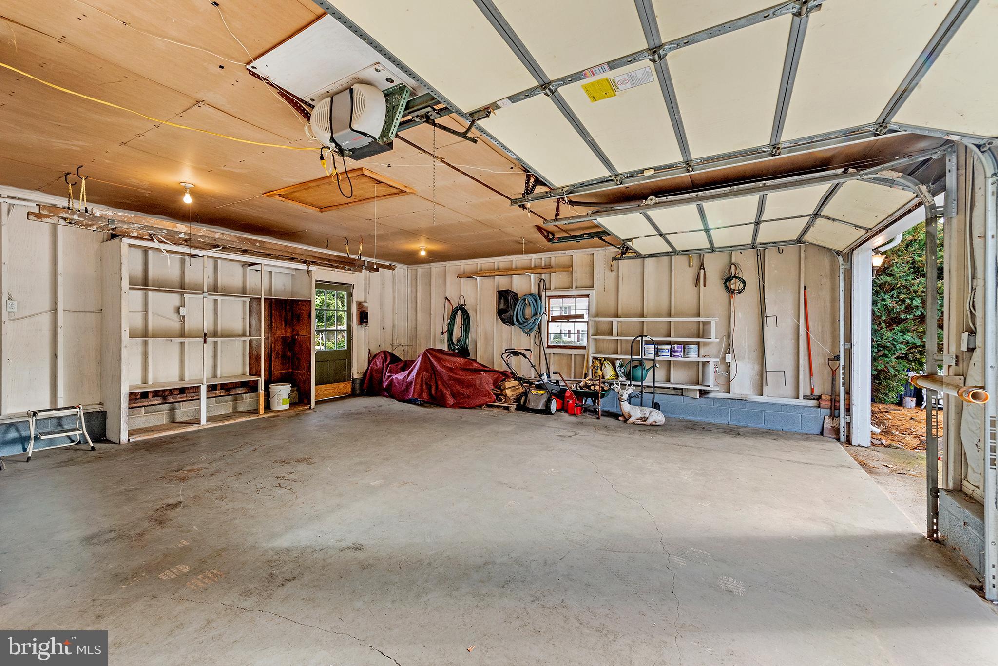 2031 Quarry Road Yardley, PA 19067 - Photo 22 of 42 Garage