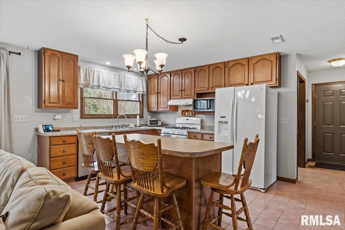 5 Taft Drive Rochester, IL 62563 - Photo 13 of 51