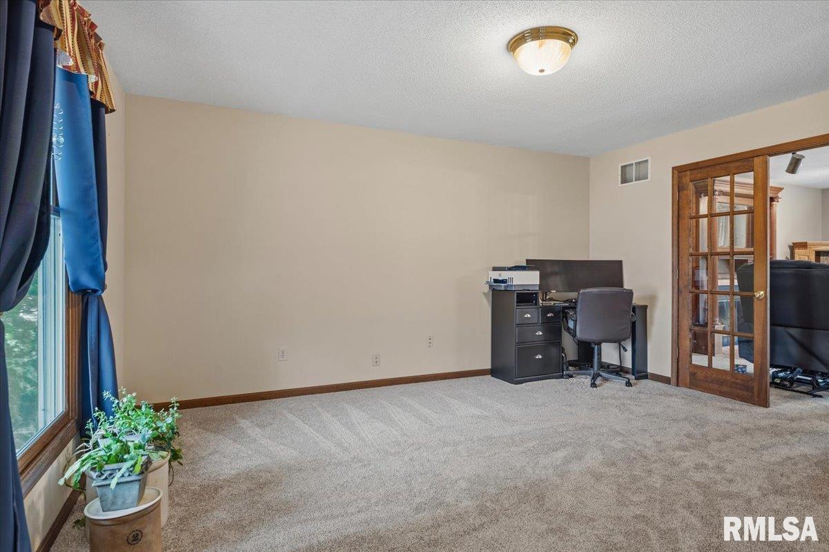 5 Taft Drive Rochester, IL 62563 - Photo 5 of 51