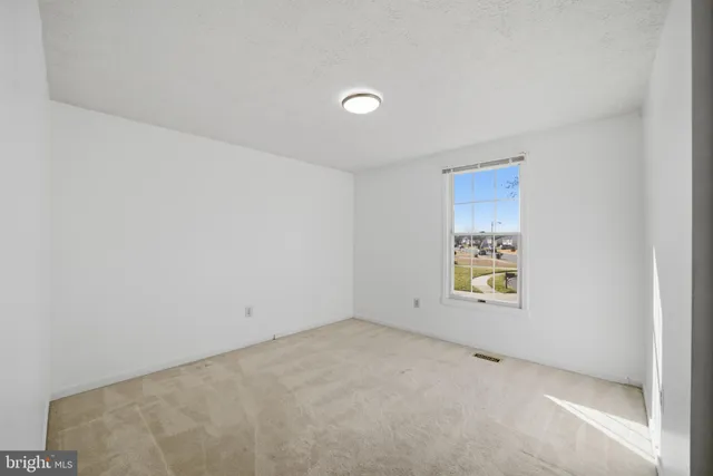 $3,000 | 26 Dover Lane, Sicklerville, NJ 08081