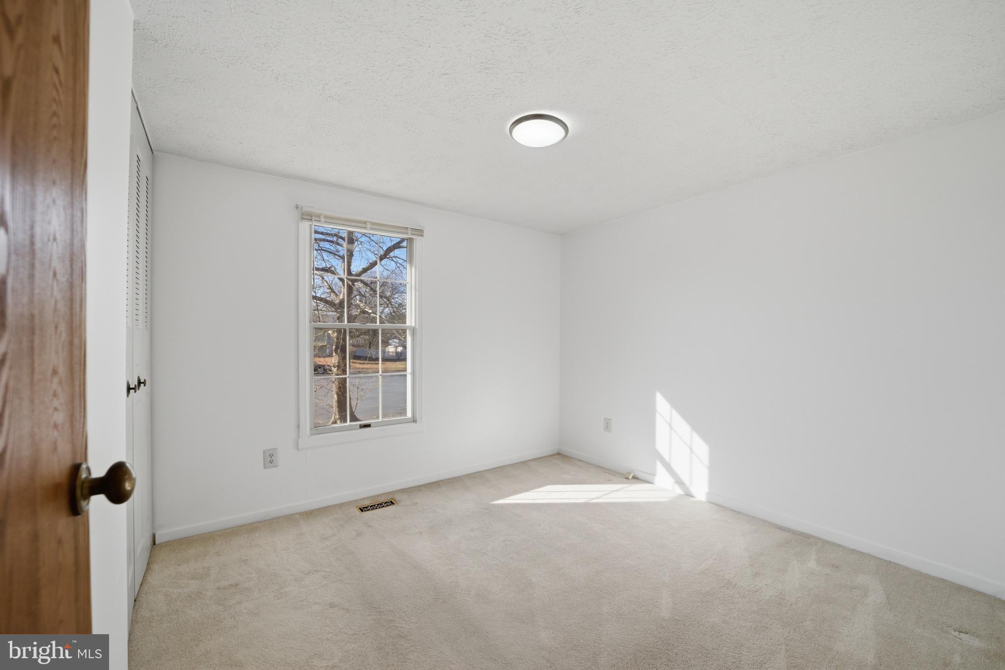 26 Dover Lane Sicklerville, NJ 08081 - Photo 18 of 29 Third Bedroom