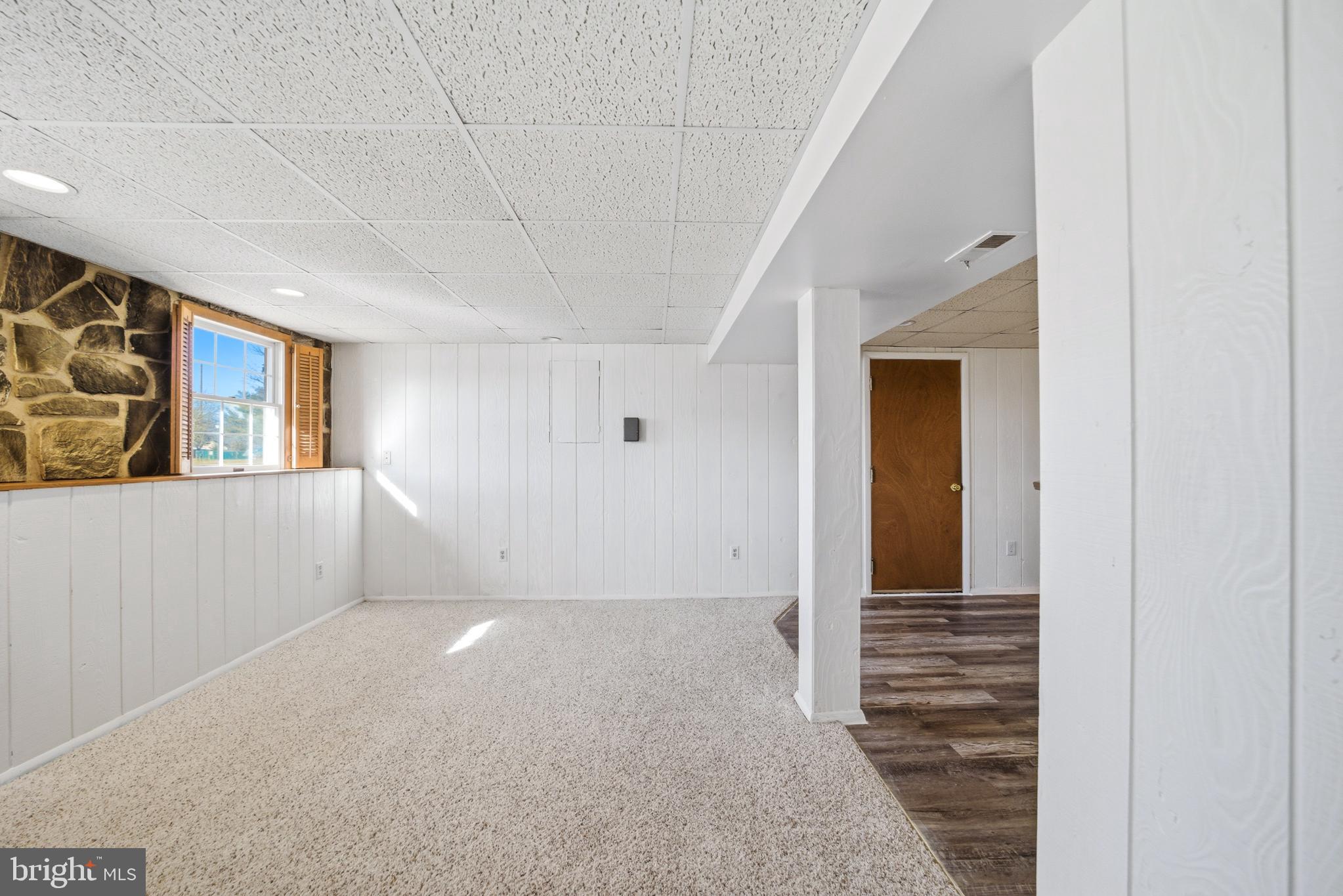 26 Dover Lane Sicklerville, NJ 08081 - Photo 22 of 29 Private Lounge