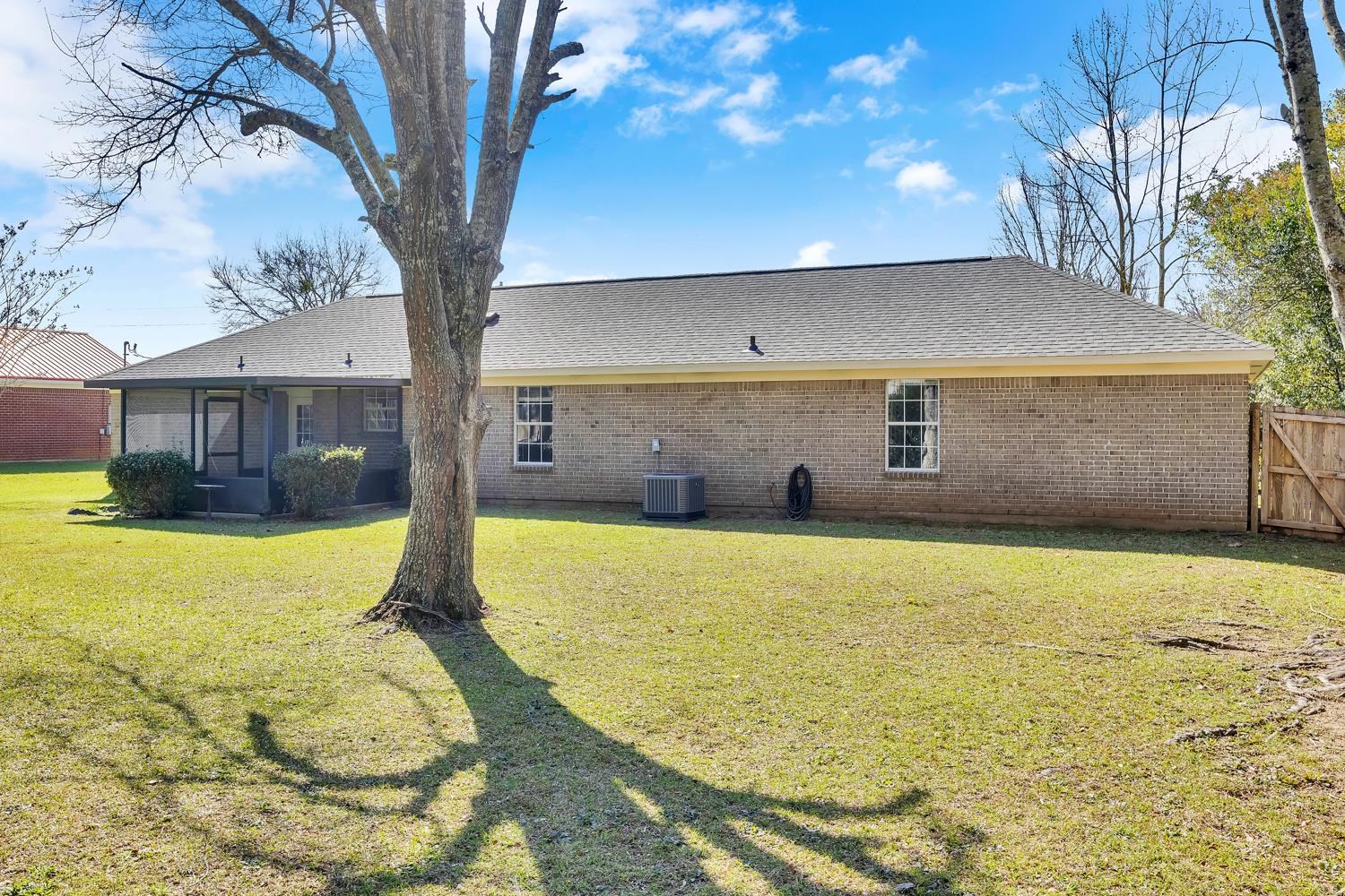 19605 Quartz Lane Robertsdale, AL 36567 - Photo 28 of 33 Back Of Structure