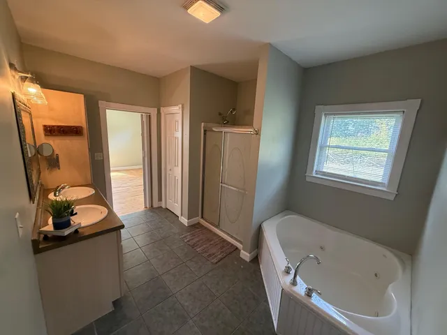 $529,900 | 10 Coffey Hill Way, Eddington, ME 04428