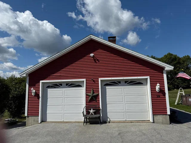 $529,900 | 10 Coffey Hill Way, Eddington, ME 04428