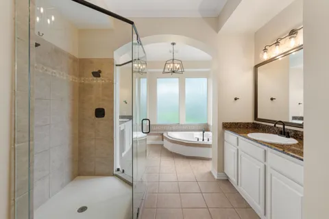 $949,000 | 830 Lake Grayson Drive, Katy, TX 77494