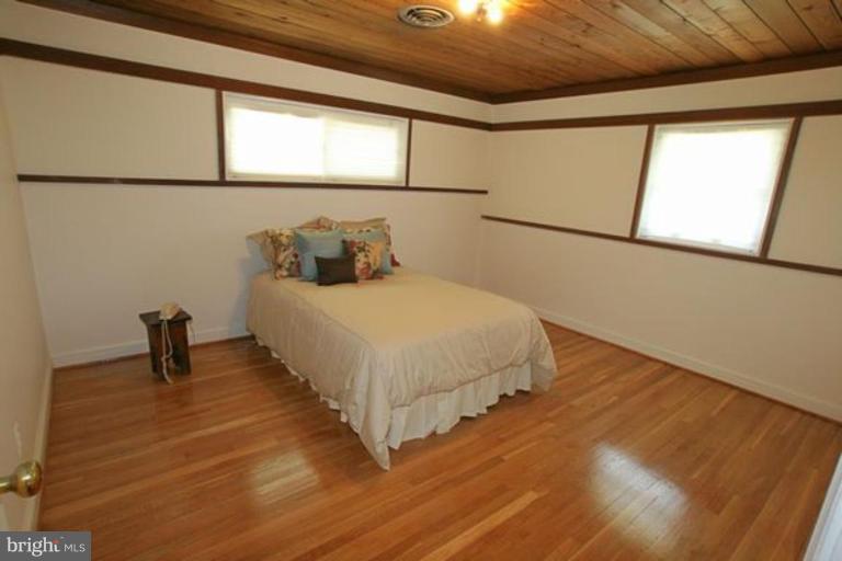 9105 Wallace Road Lanham, MD 20706 - Photo 3 of 21 Bedroom #2