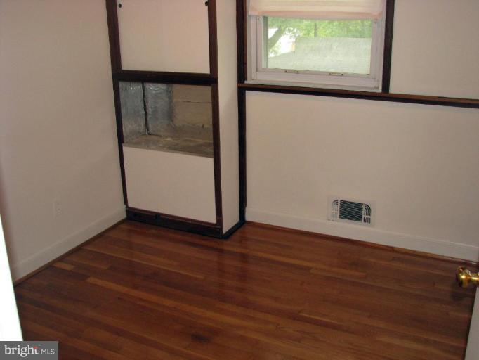9105 Wallace Road Lanham, MD 20706 - Photo 4 of 21 Bedroom #3