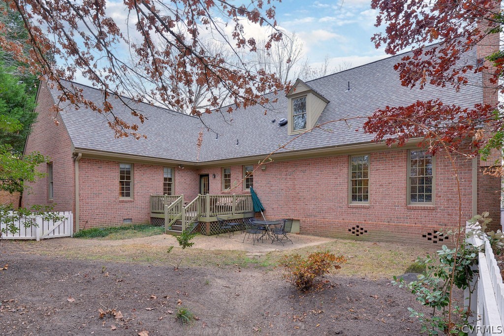 103 Gullane Williamsburg, VA 23188 - Photo 33 of 44 a front view of a house with garden