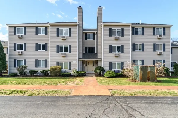 $375,000 | 4 Erick Road, Unit 96, Mansfield, MA 02048