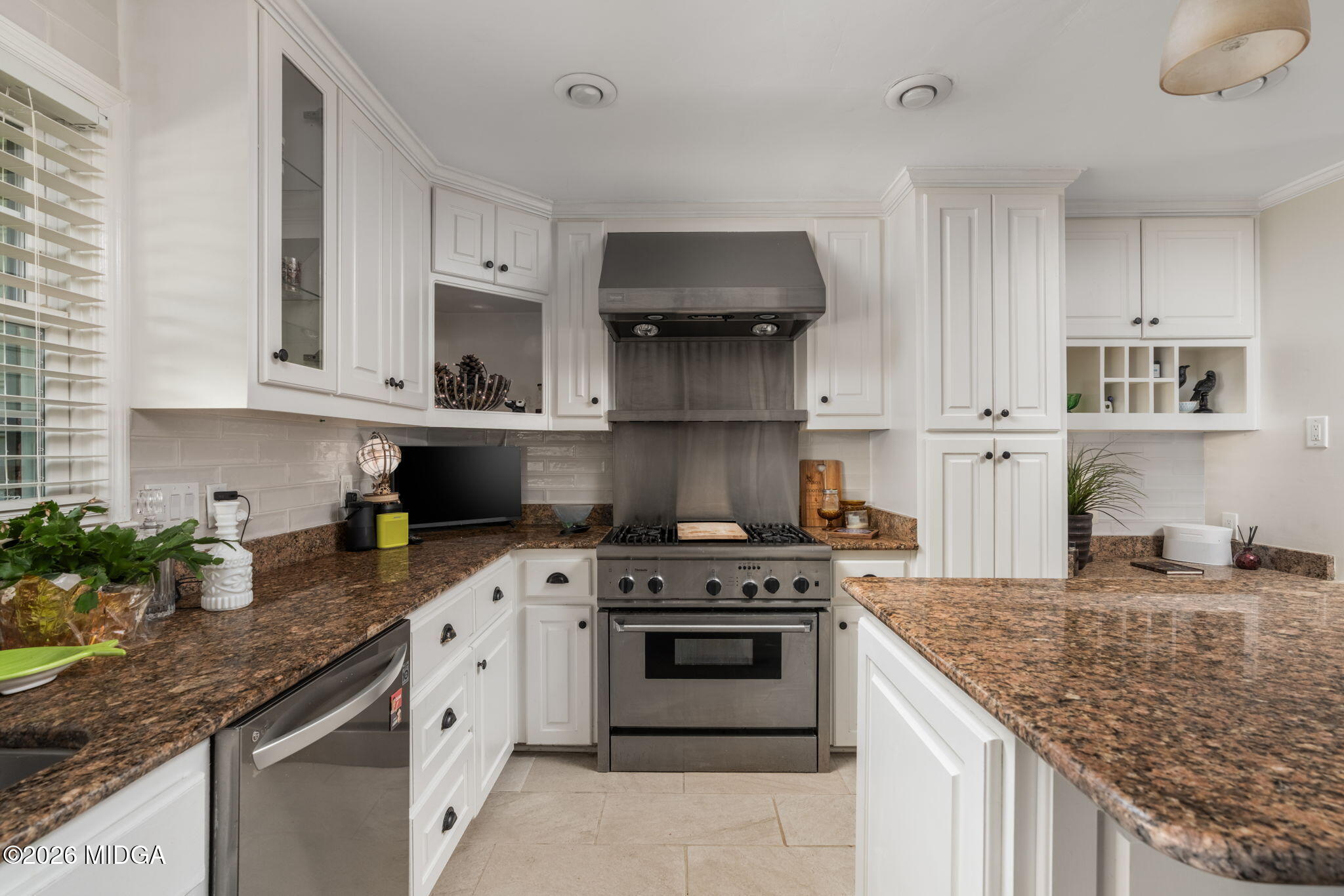 528 Commanche Drive Macon, GA 31210 - Photo 18 of 56 22-web-or-mls-AV108062-Edit